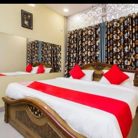 Hotel Swaraj Logde Панвел Екстер'єр фото