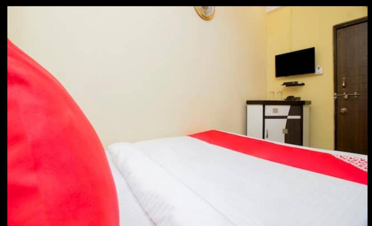 Hotel Swaraj Logde Панвел Екстер'єр фото