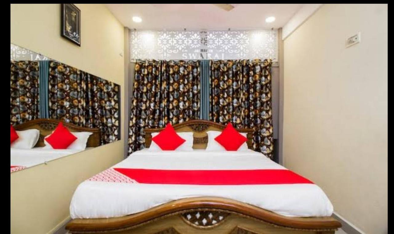 Hotel Swaraj Logde Панвел Екстер'єр фото