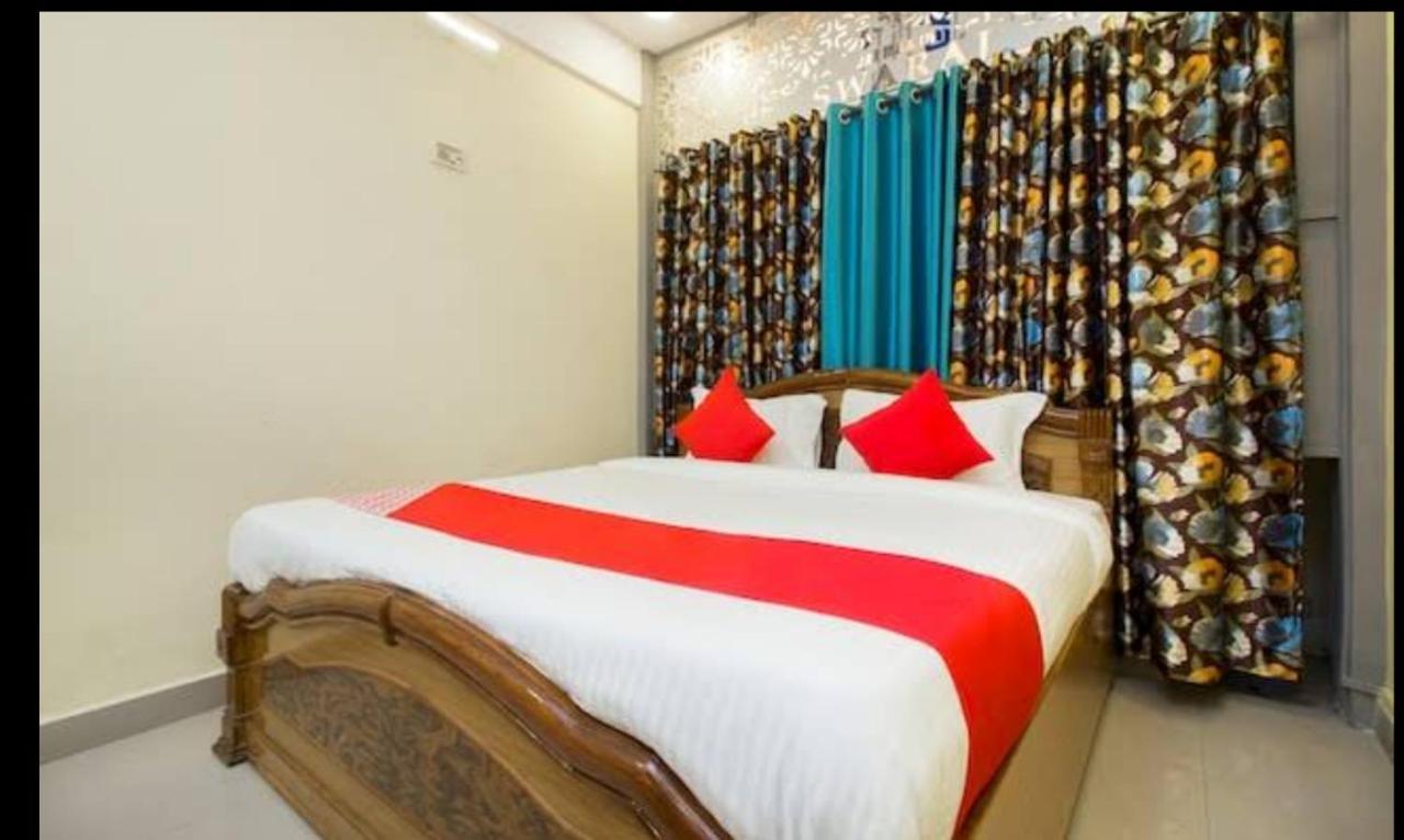 Hotel Swaraj Logde Панвел Екстер'єр фото
